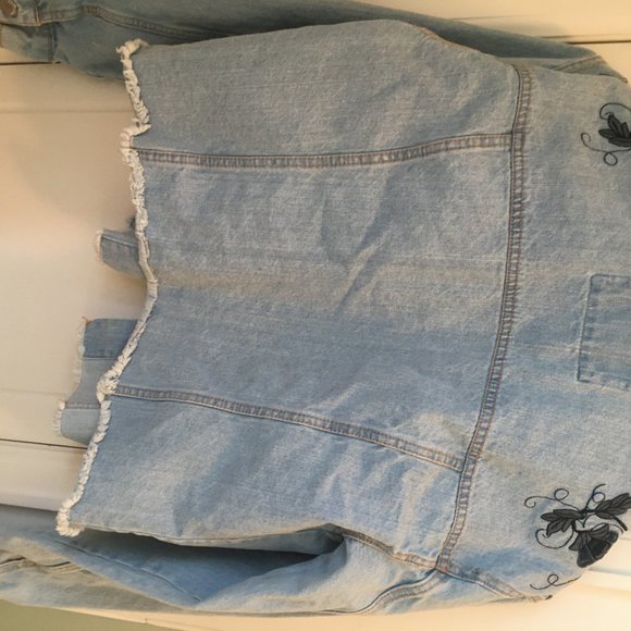 Ashley Vintage Charm Embroidered Denim Jacket M - Picture 5 of 6